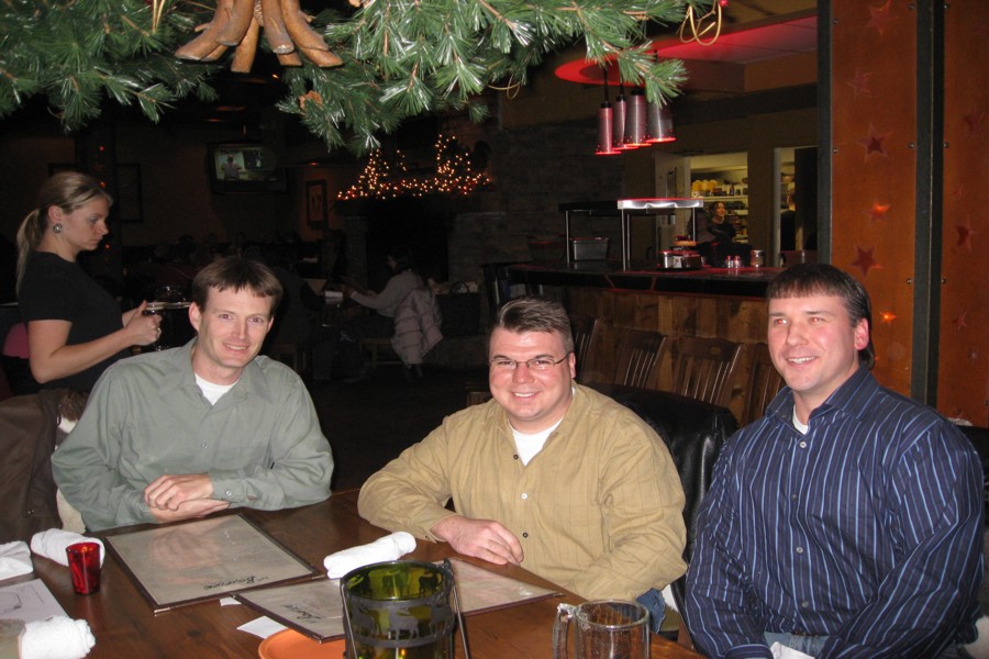 ../image/dinner with friends bill carl chris 1.jpg